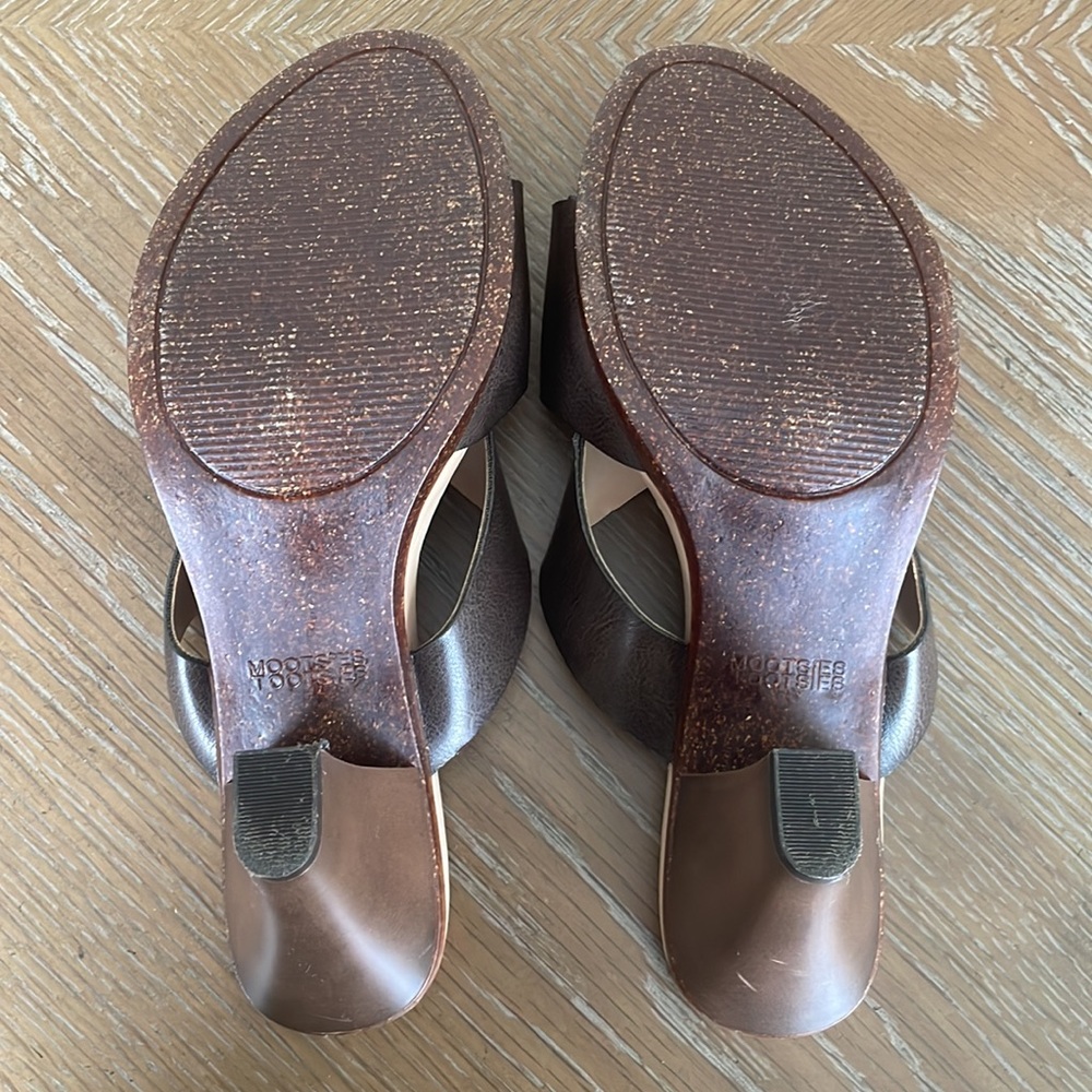 Mootsies Tootsies Open Back Sandals - Picture 3 of 4